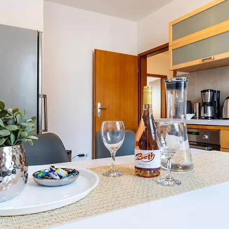 Krause: Deine Wohlfuehloase In Zentrum V. Lägenhet